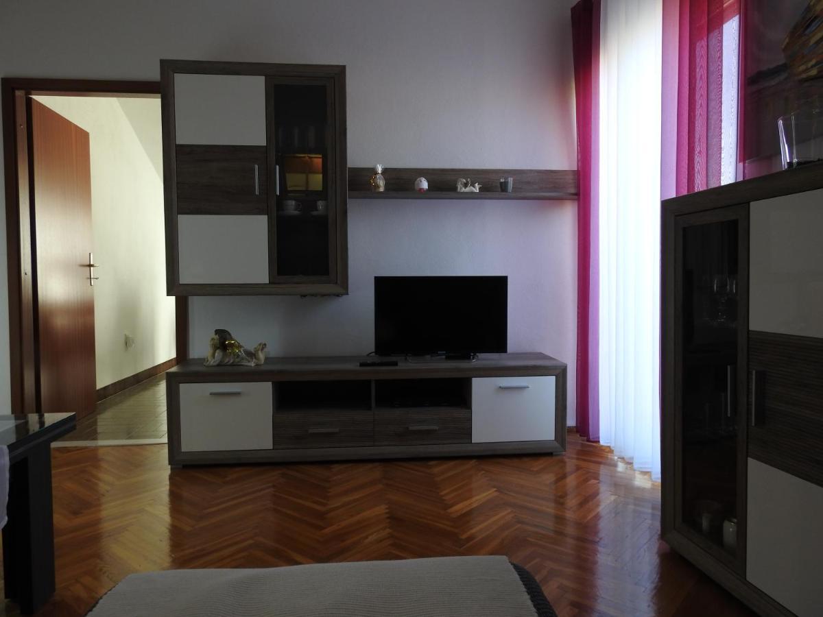 Marini Apartmani Traù Esterno foto