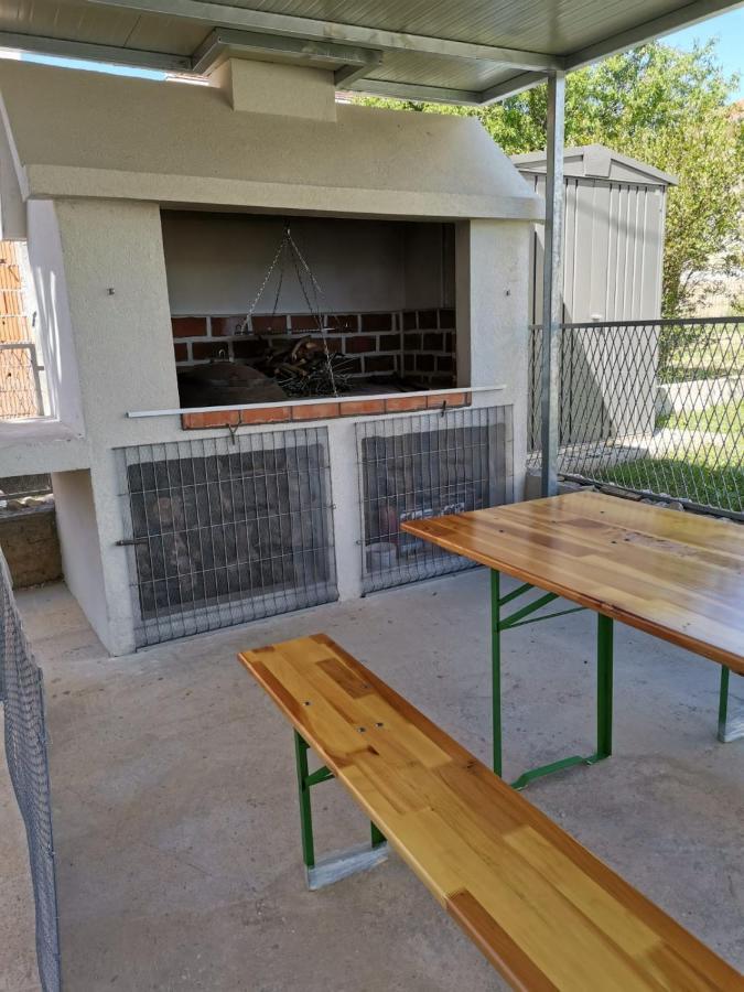 Marini Apartmani Traù Esterno foto