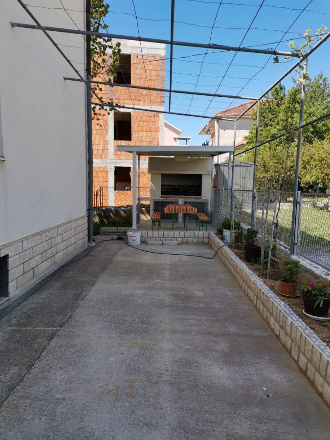 Marini Apartmani Traù Esterno foto