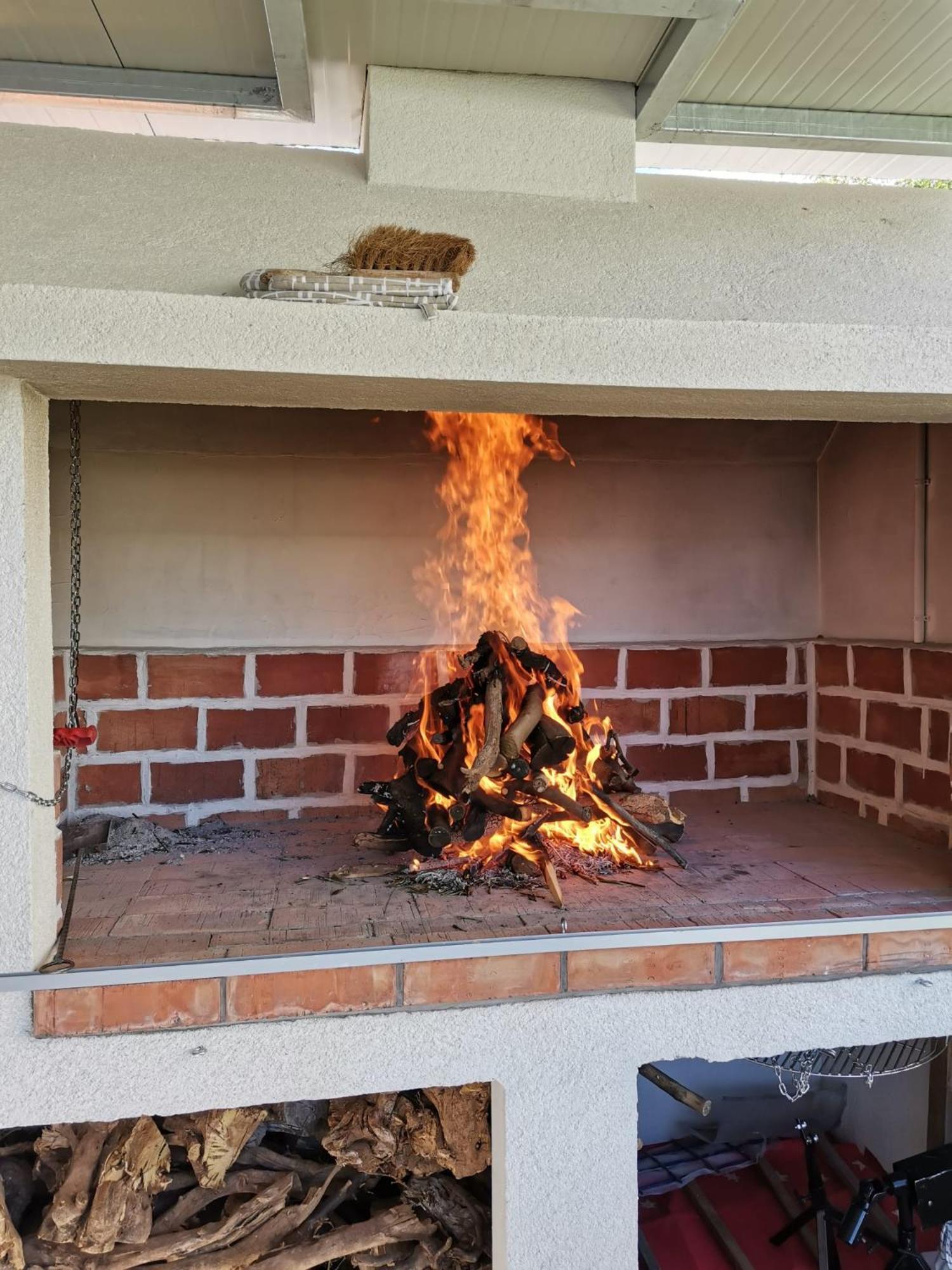 Marini Apartmani Traù Esterno foto