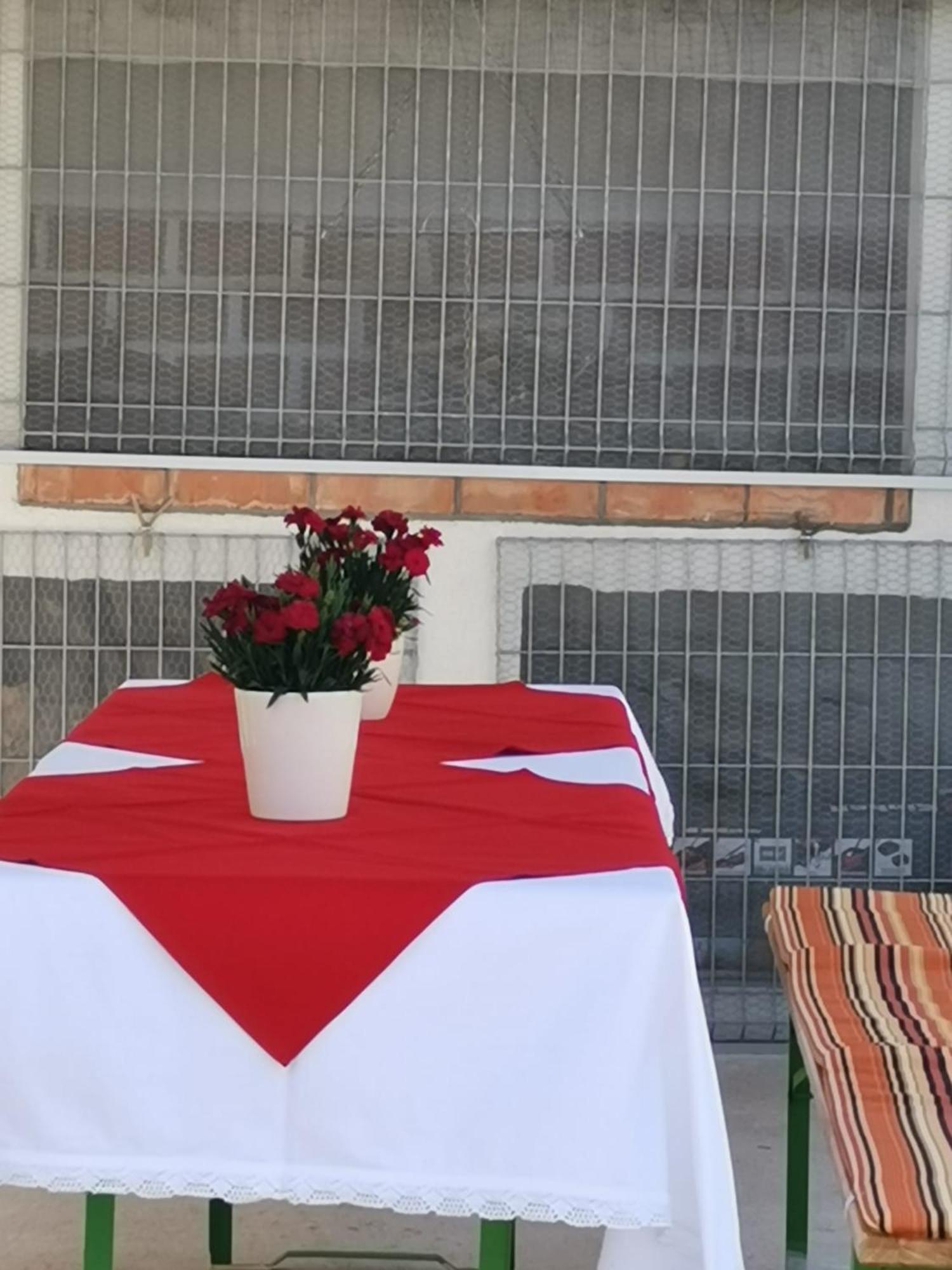 Marini Apartmani Traù Esterno foto