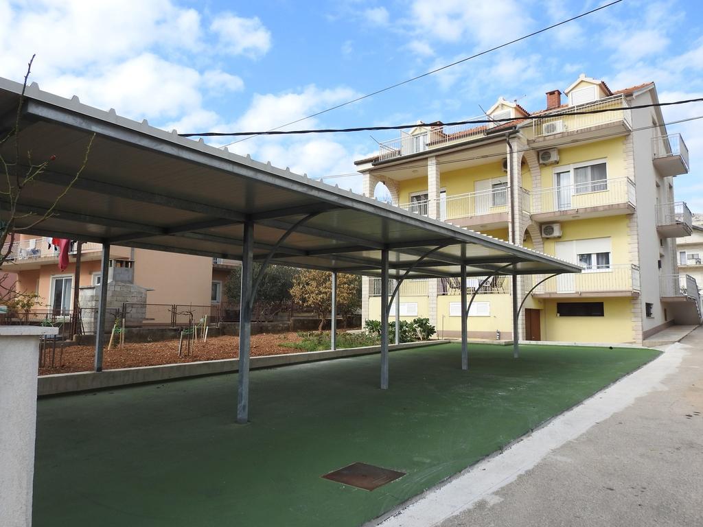 Marini Apartmani Traù Esterno foto