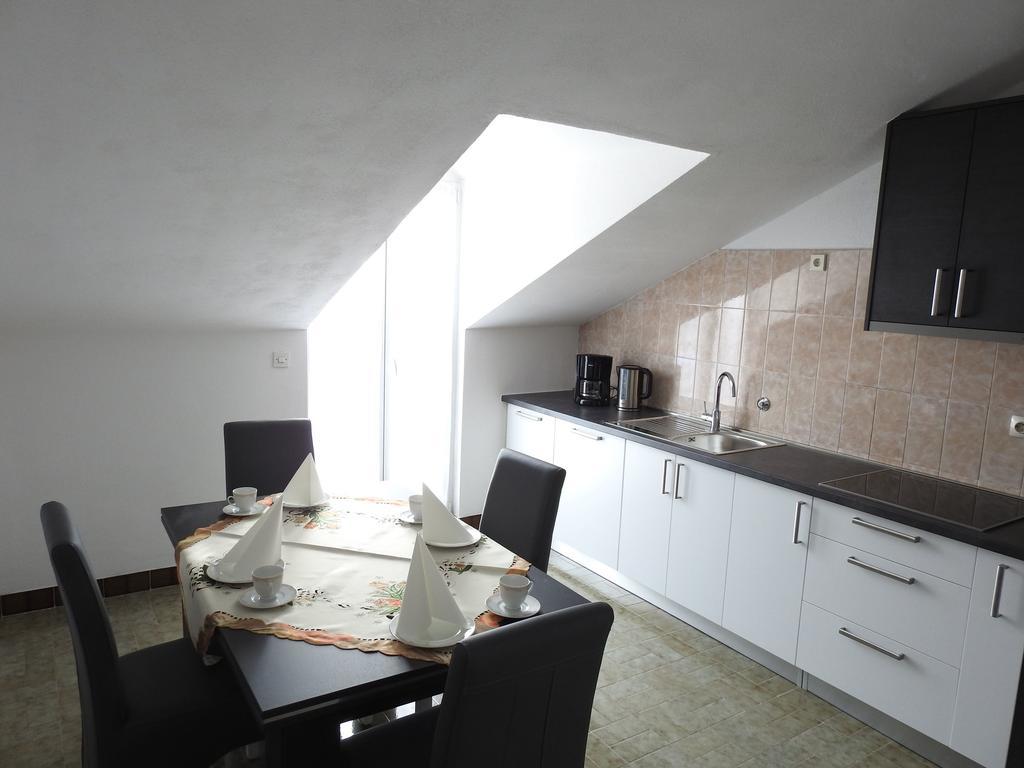 Marini Apartmani Traù Esterno foto