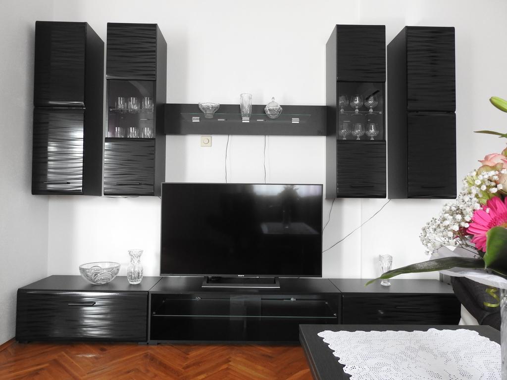 Marini Apartmani Traù Esterno foto