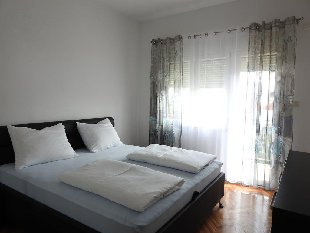 Marini Apartmani Traù Esterno foto