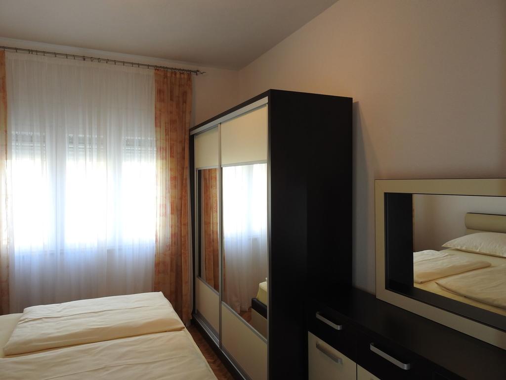 Marini Apartmani Traù Esterno foto