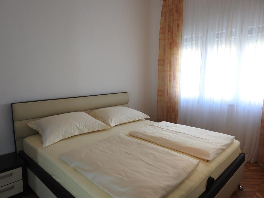 Marini Apartmani Traù Esterno foto
