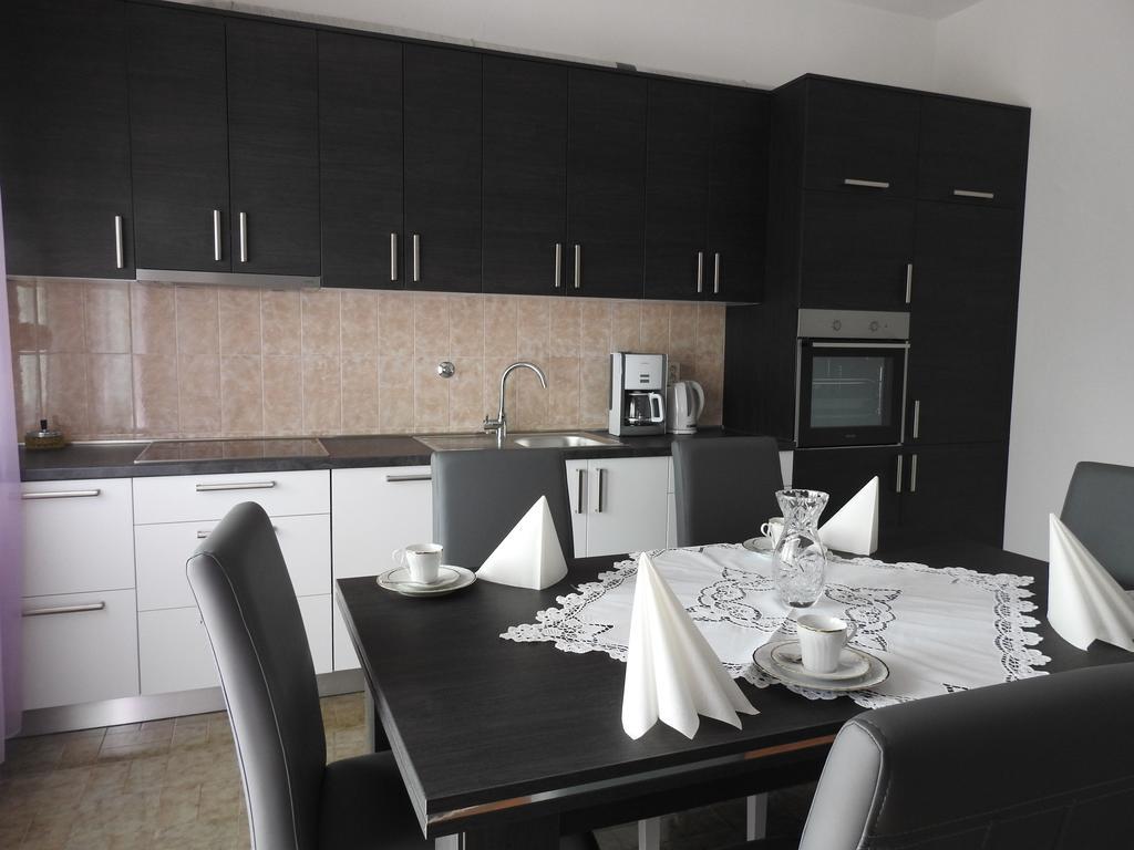 Marini Apartmani Traù Esterno foto